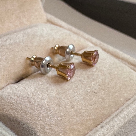 🌸 Elegant Vintage Dainty Pink Crystal Stud Earrings - Picture 13 of 16